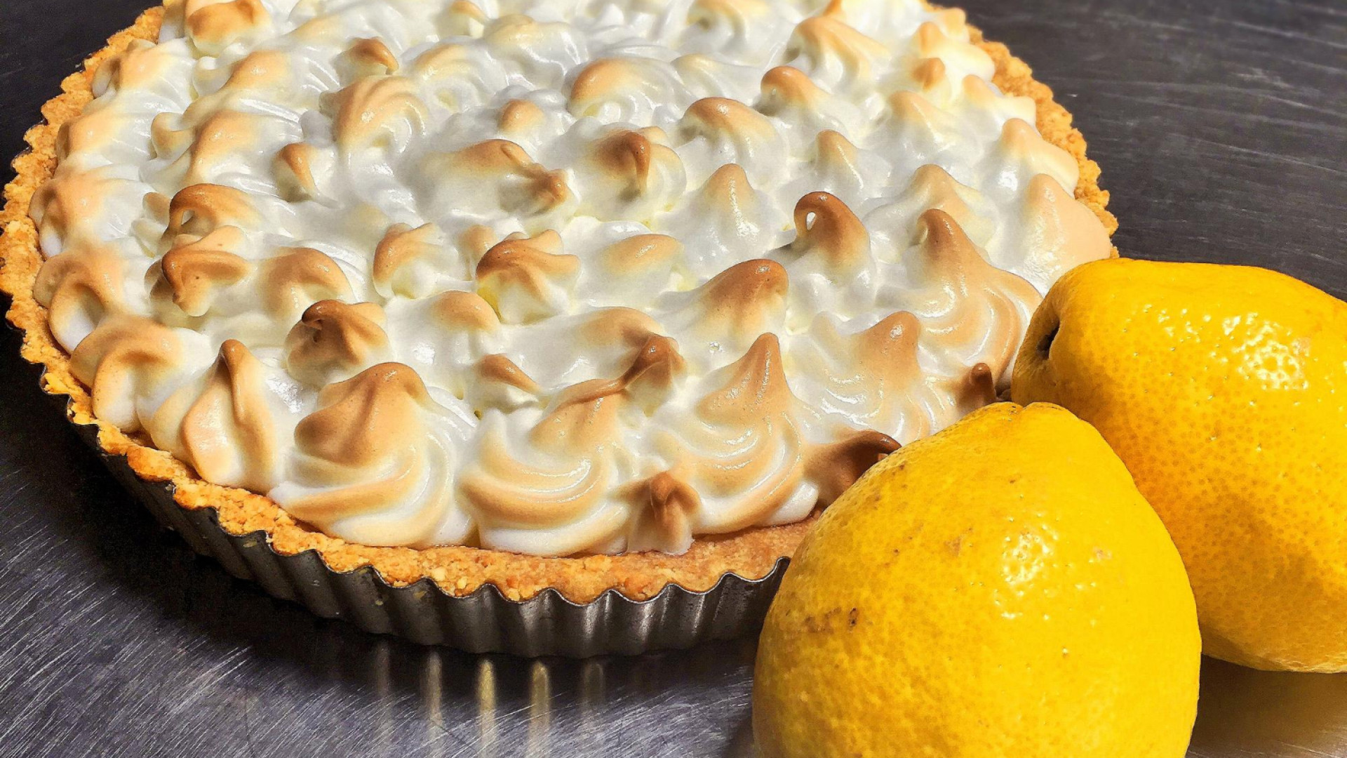 Tarte citron meringuée : les bienfaits du citron dans votre dessert